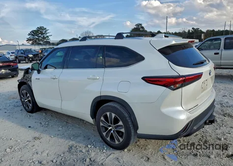 2020 Toyota Highlander Hybrid Xle z USA, uszkodzony, nr VIN 5TDGARAH6LS002941
